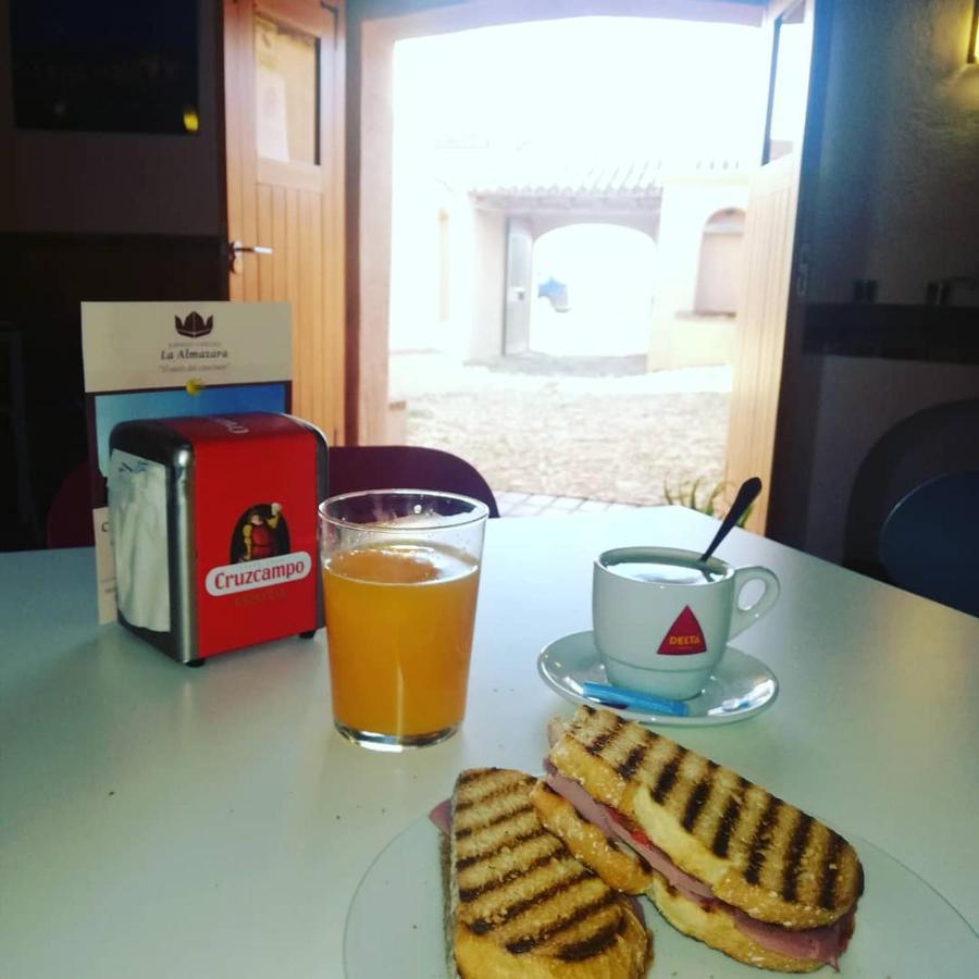 Albergue Turistico La Almazara Виляфранка де лос Барос Екстериор снимка