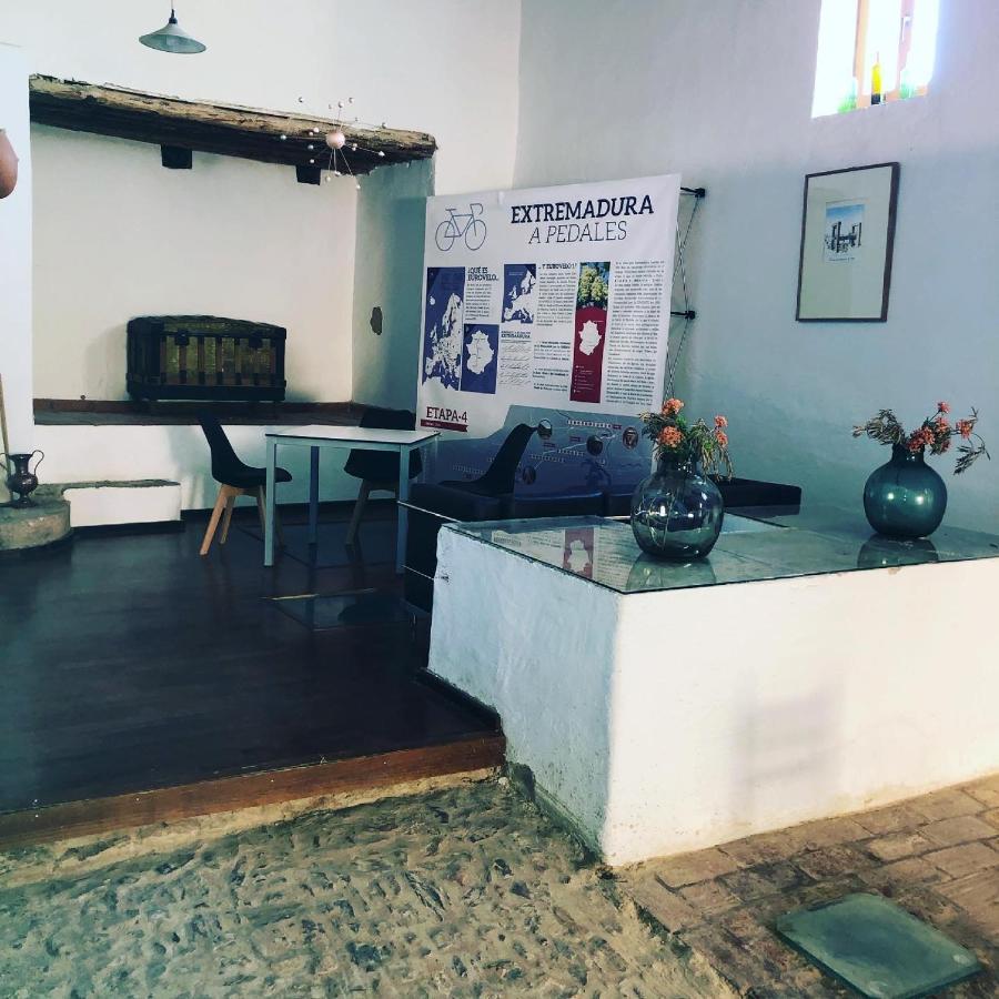 Albergue Turistico La Almazara Виляфранка де лос Барос Екстериор снимка