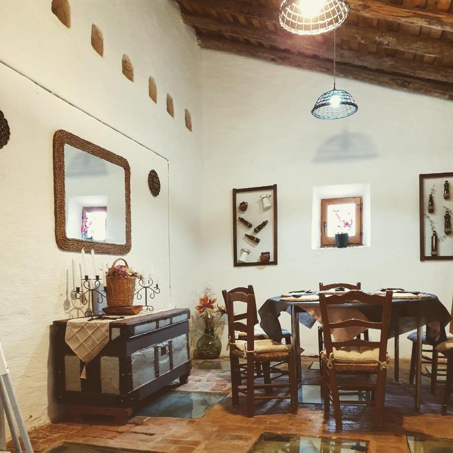 Albergue Turistico La Almazara Виляфранка де лос Барос Екстериор снимка