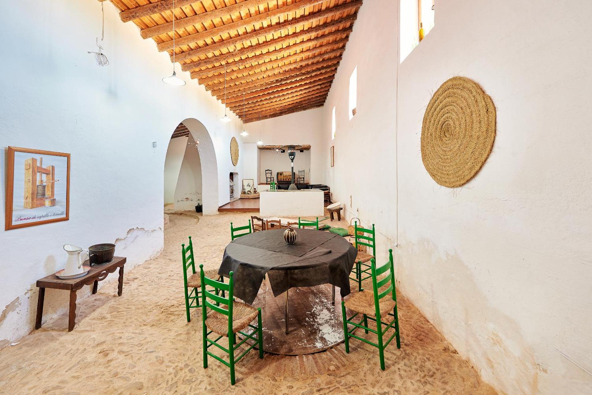 Albergue Turistico La Almazara Виляфранка де лос Барос Екстериор снимка